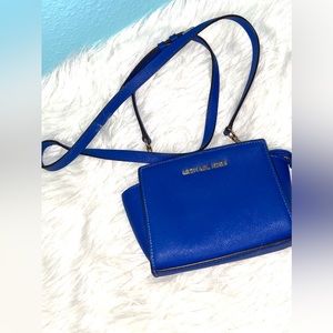 Micheal kors small blue purse